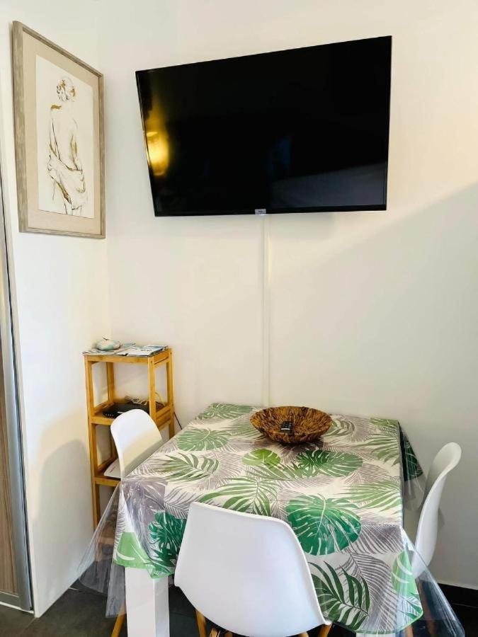 Tehautahi Cozy Lodge 2 Παπεέτε Εξωτερικό φωτογραφία