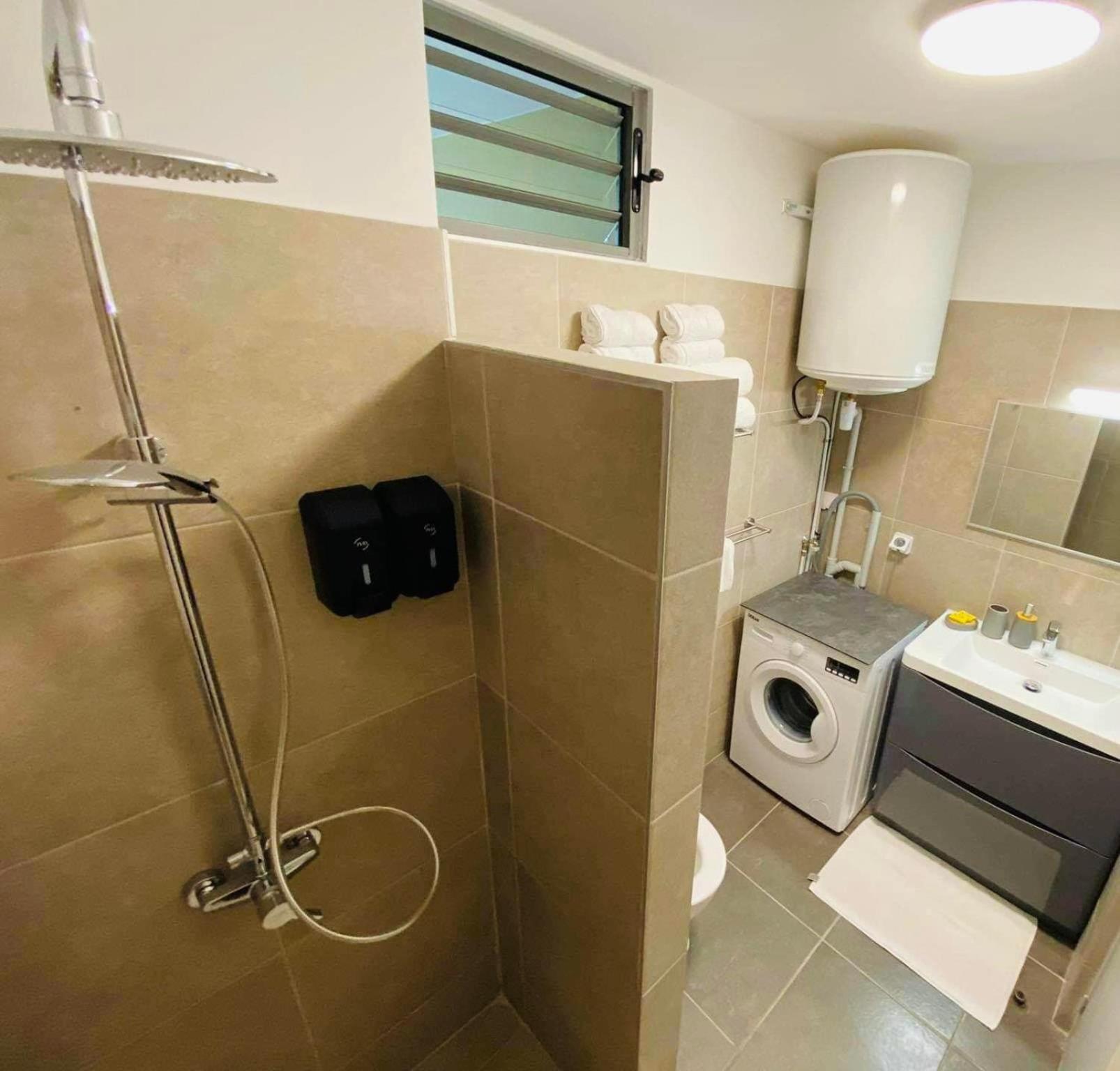 Tehautahi Cozy Lodge 2 Παπεέτε Εξωτερικό φωτογραφία